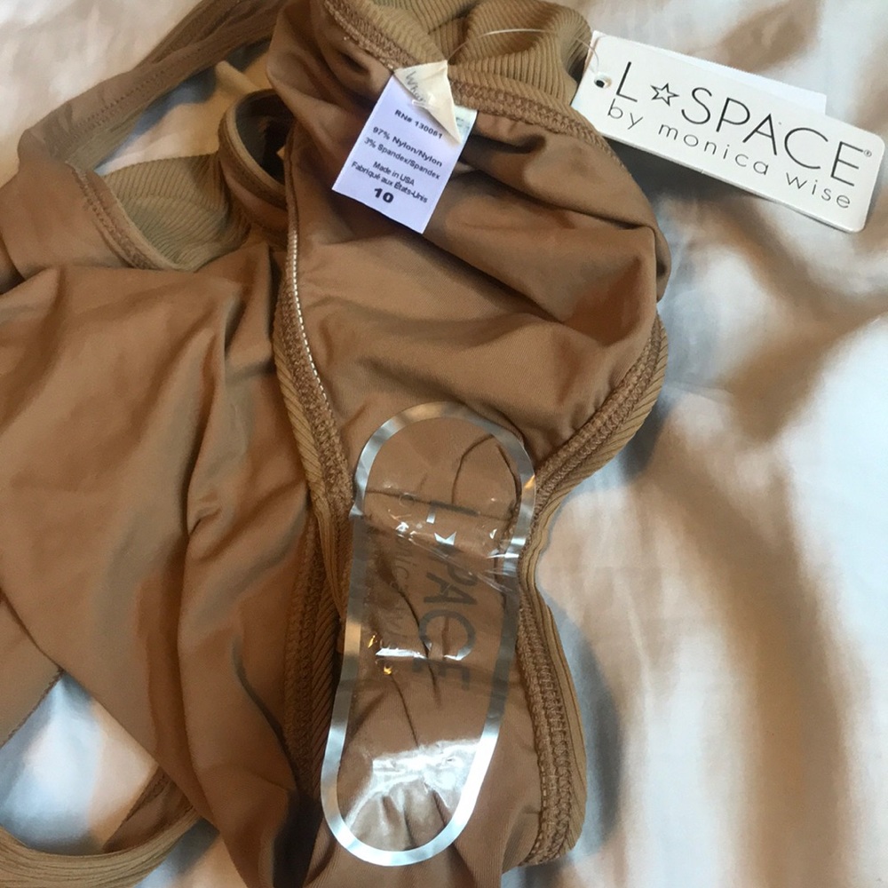 L*Space Camel Ribbed One Piece Swimsuit Size 10/L - Picture 7 of 8